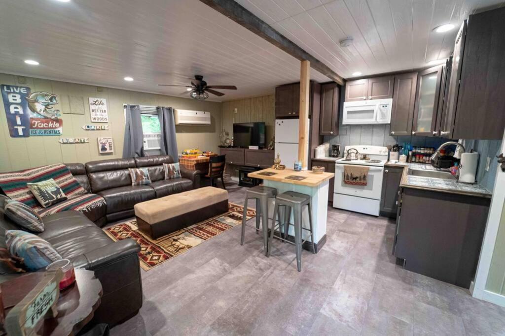 Roscoe Cottage Pet Friendly Екстериор снимка