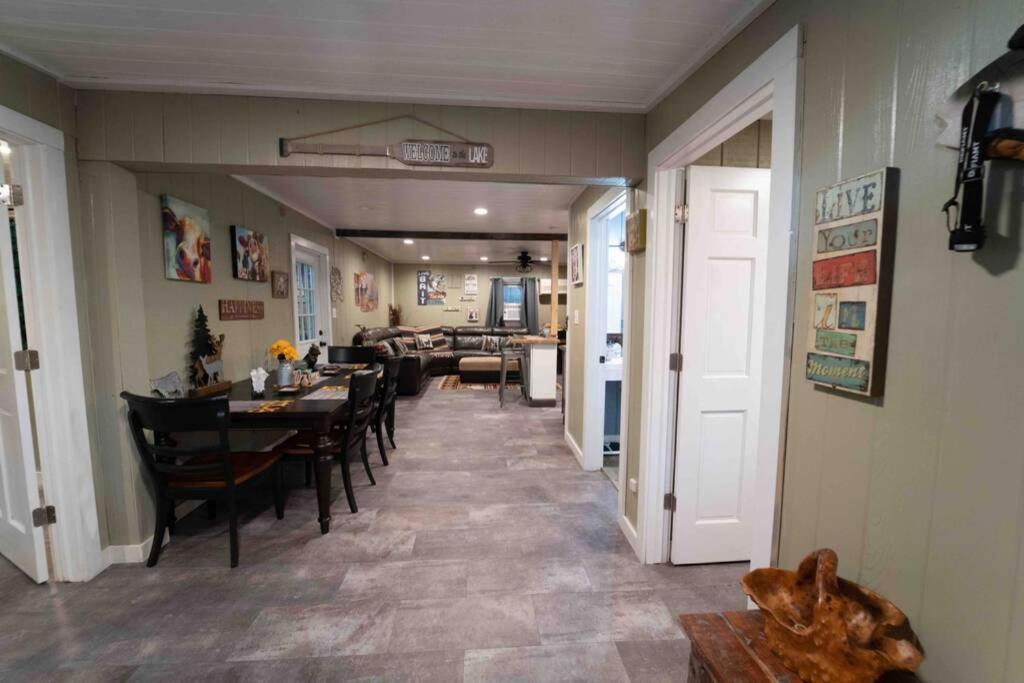 Roscoe Cottage Pet Friendly Екстериор снимка